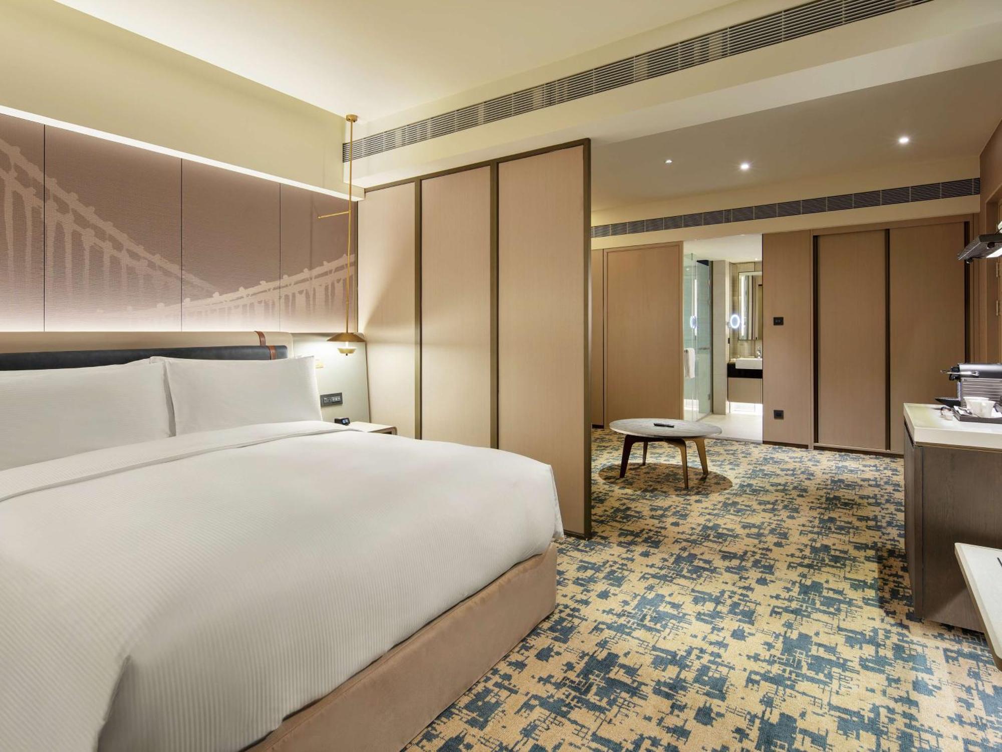 Hilton Taipei Sinban Hotel New Taipei City Екстериор снимка