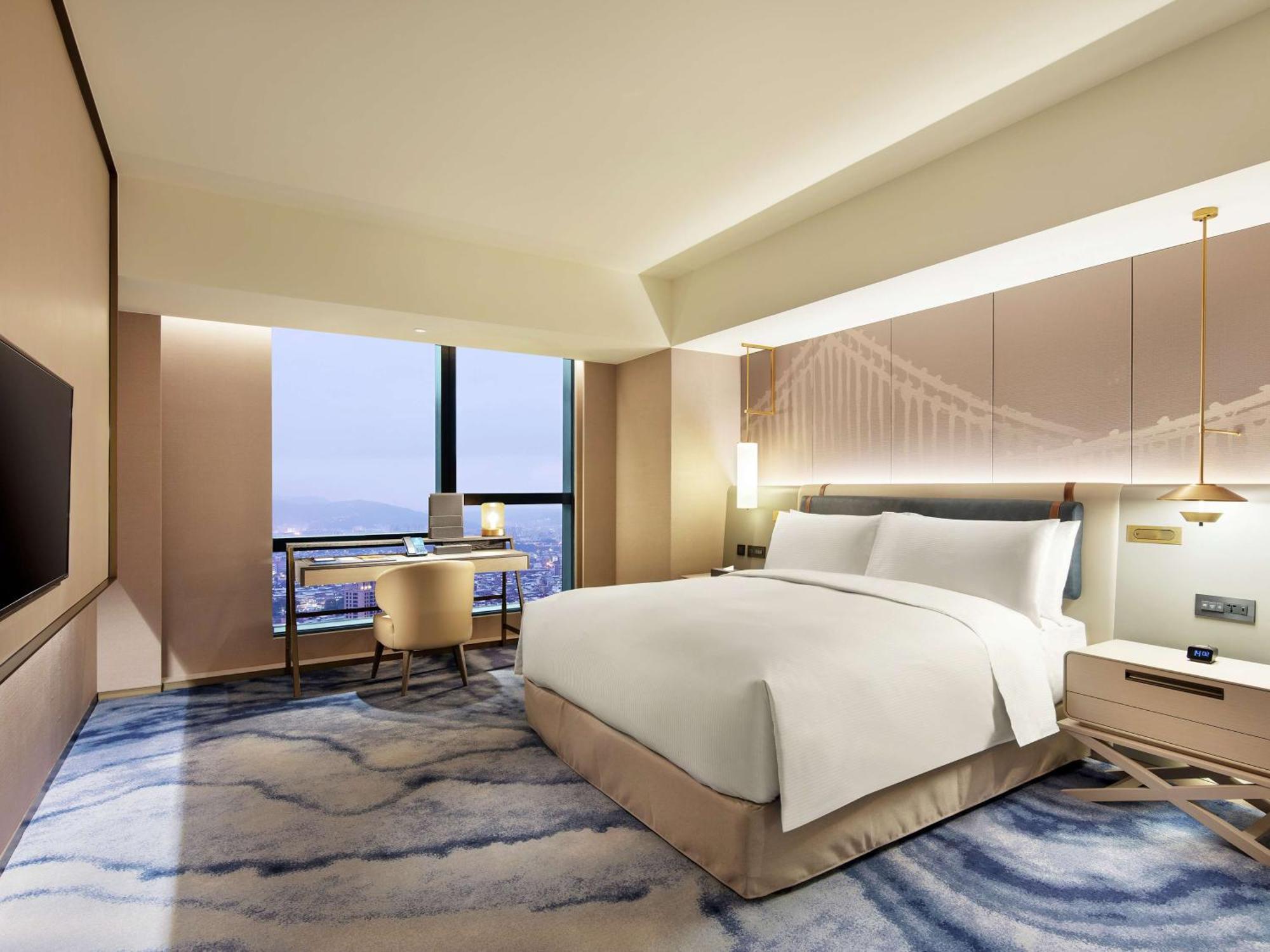 Hilton Taipei Sinban Hotel New Taipei City Екстериор снимка